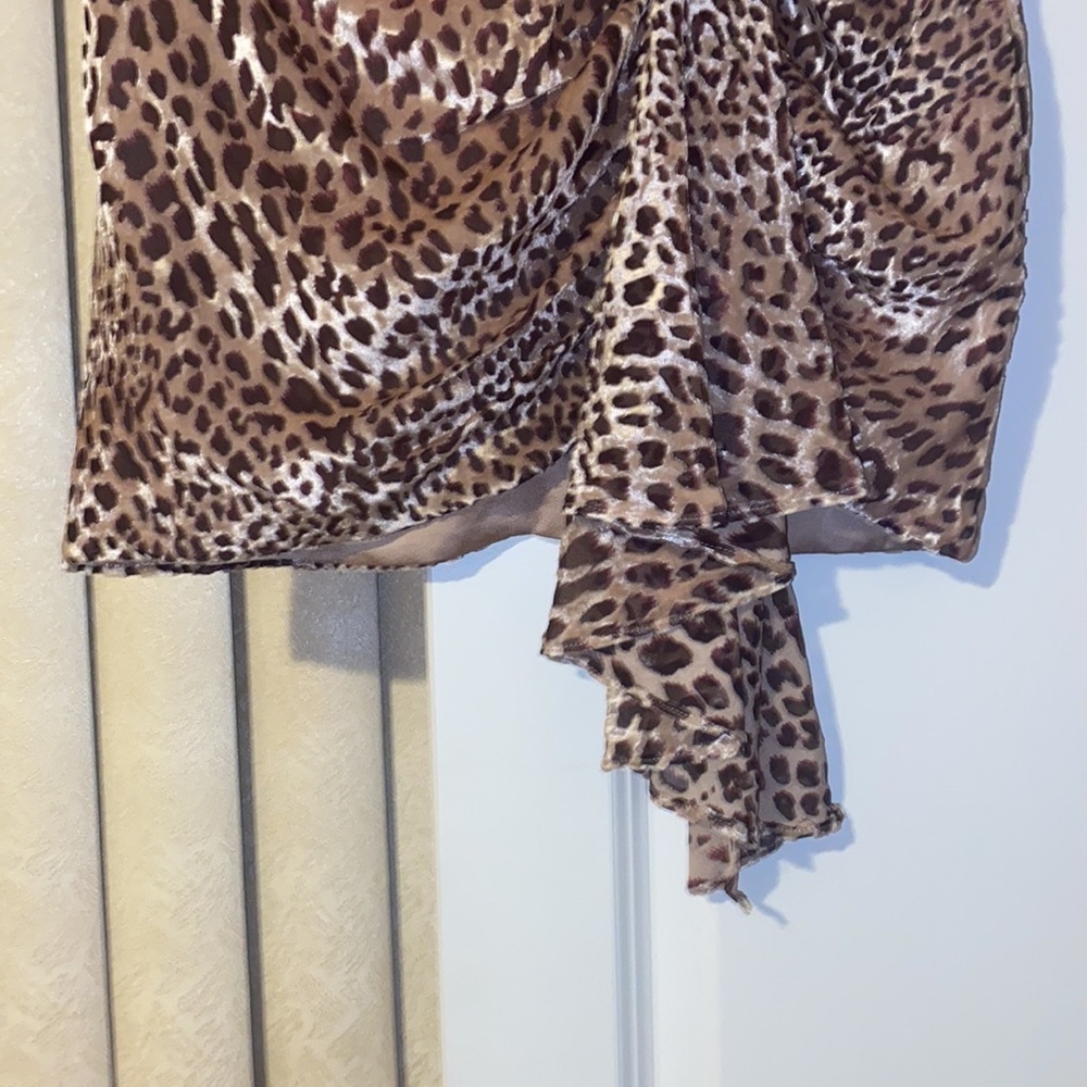 NWOT NAKED WARDROBE suede leopard print ruffle mini skirt - Picture 4 of 9